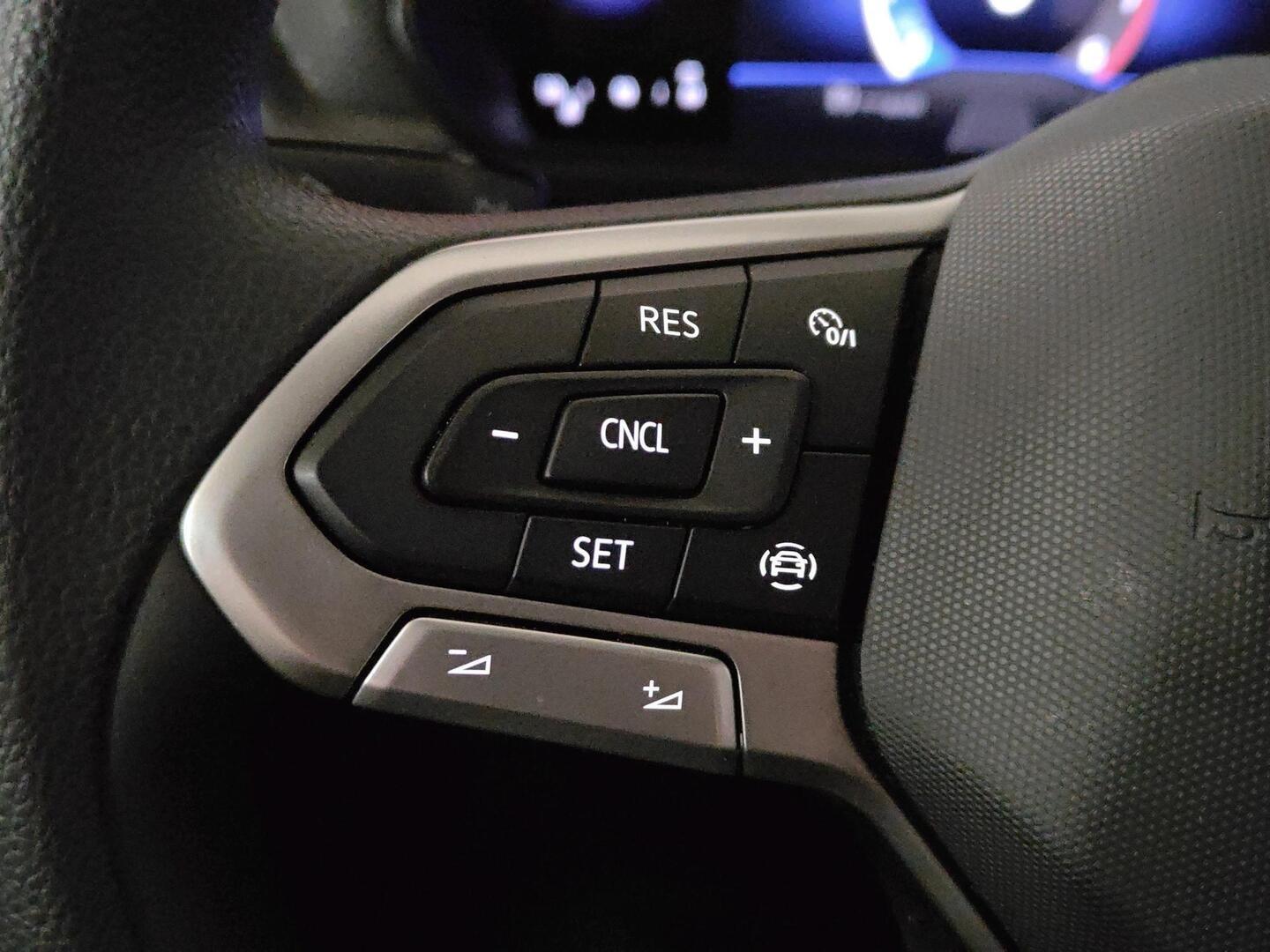 VOLKSWAGEN T-Cross 2024