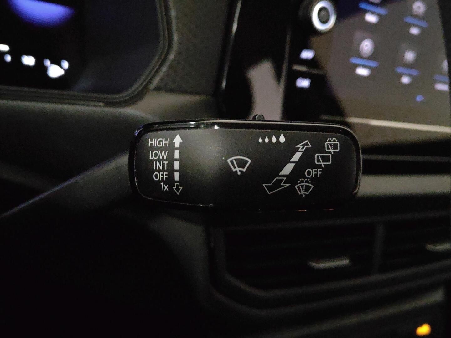 VOLKSWAGEN T-Cross 2024