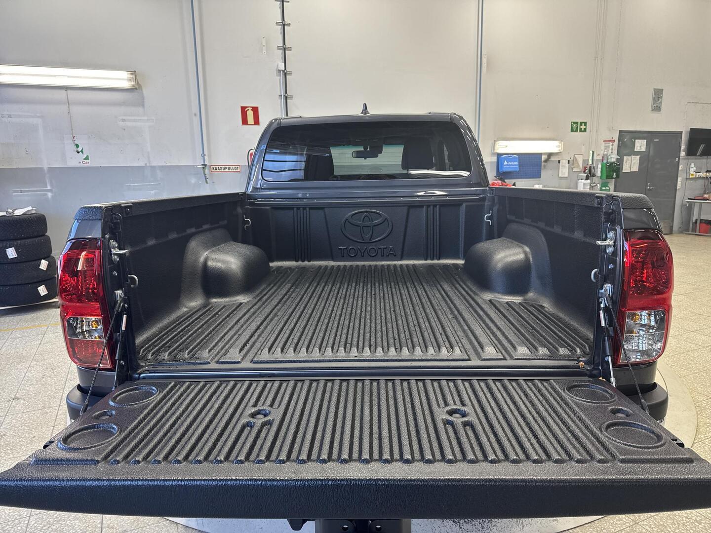 TOYOTA Hilux 2026