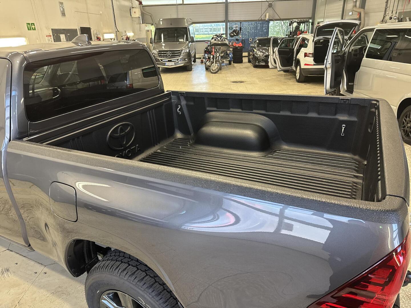 TOYOTA Hilux 2026