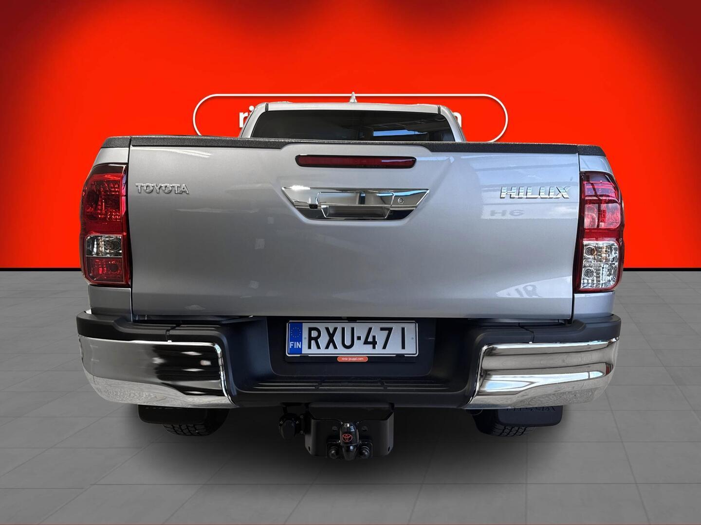 TOYOTA Hilux 2026