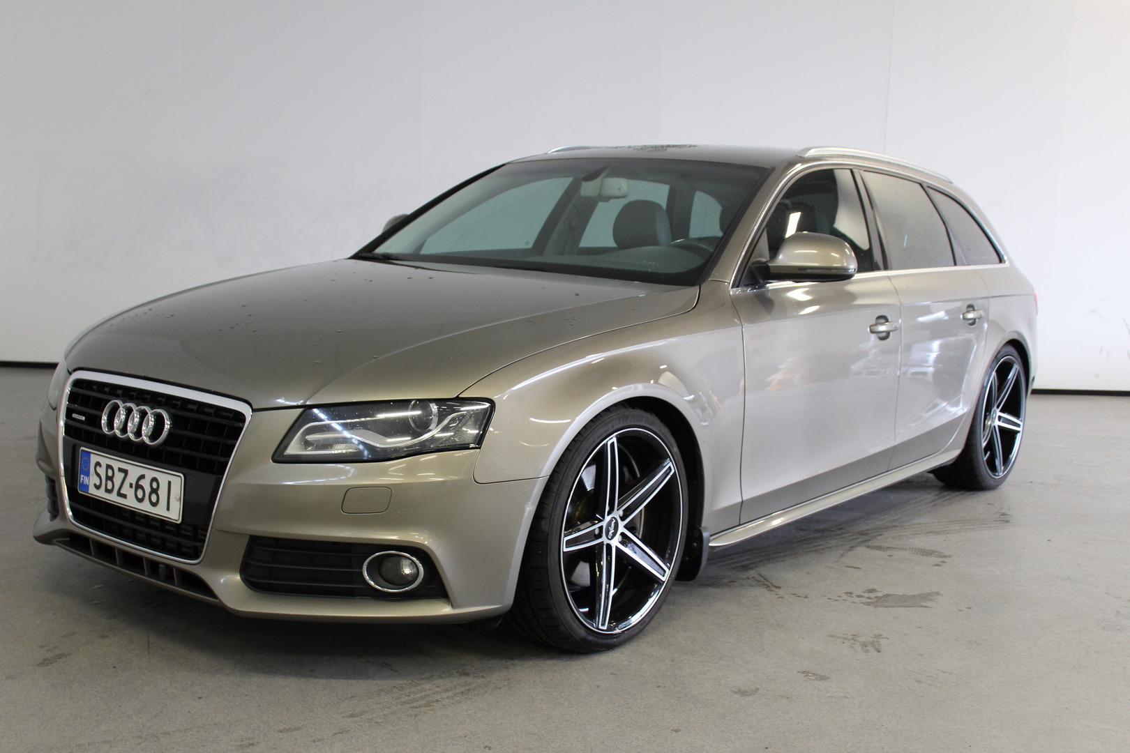 AUDI A4 2008