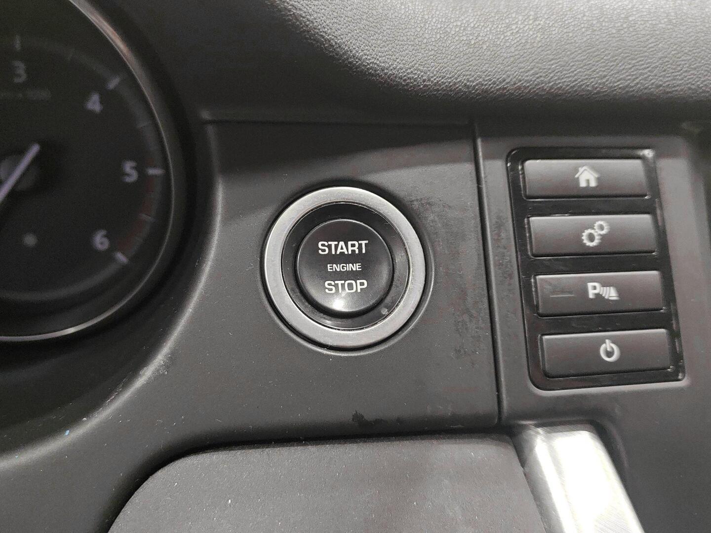 LAND ROVER Discovery Sport 2017