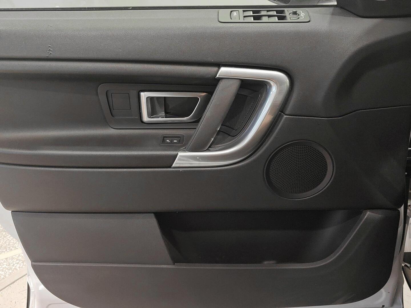 LAND ROVER Discovery Sport 2017