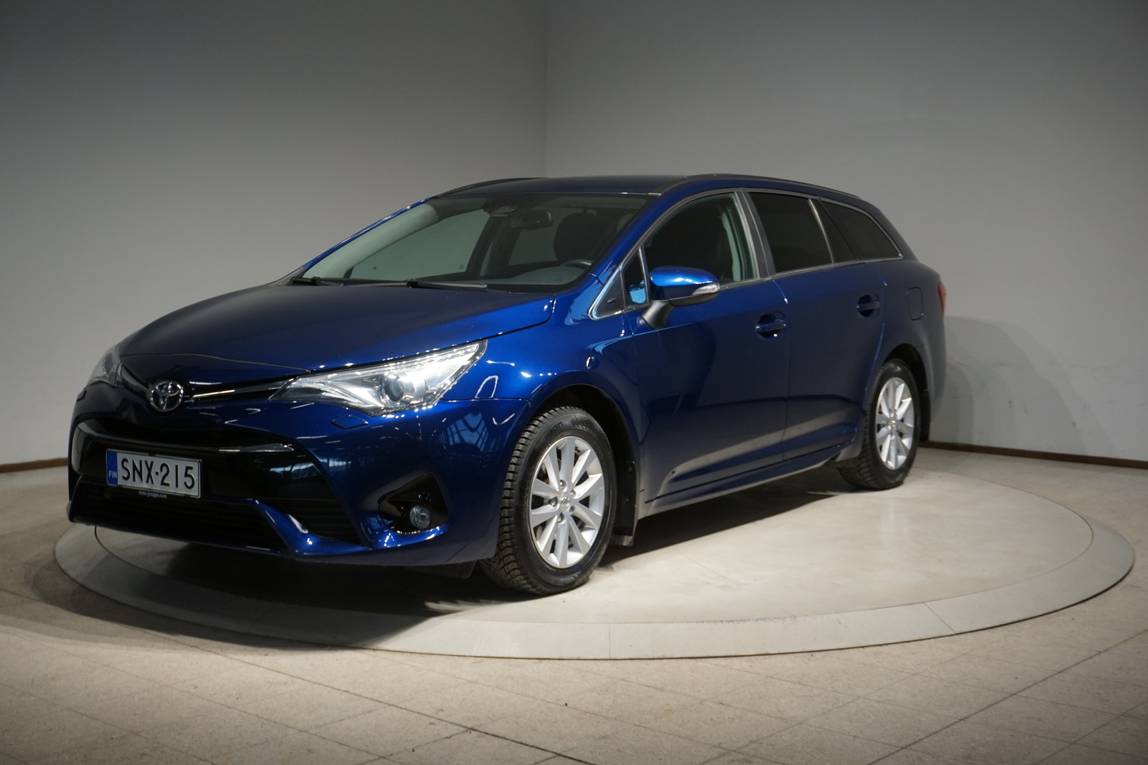 TOYOTA AVENSIS 2016