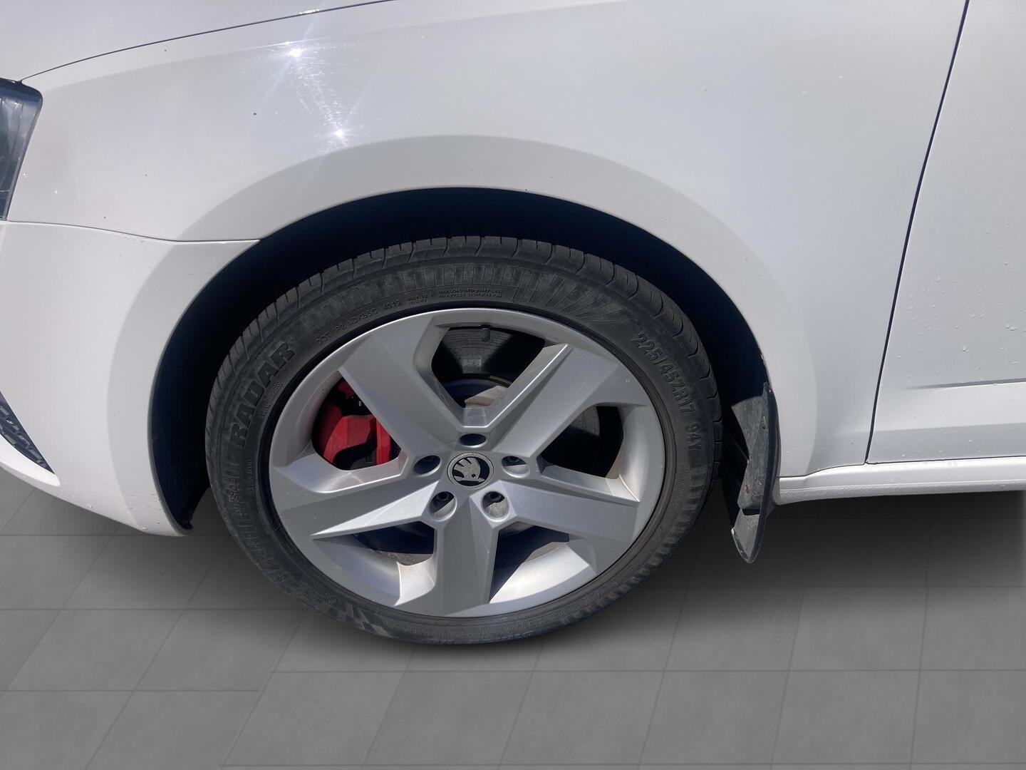 SKODA Octavia 2015