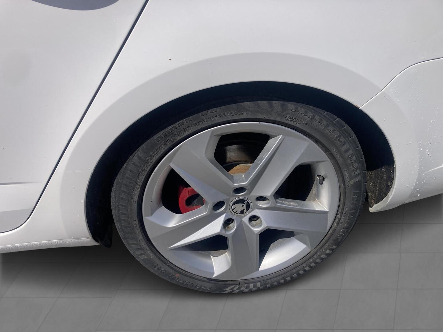 SKODA Octavia 2015