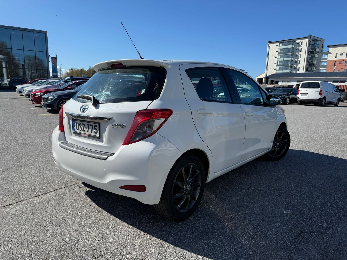 TOYOTA Yaris 2012