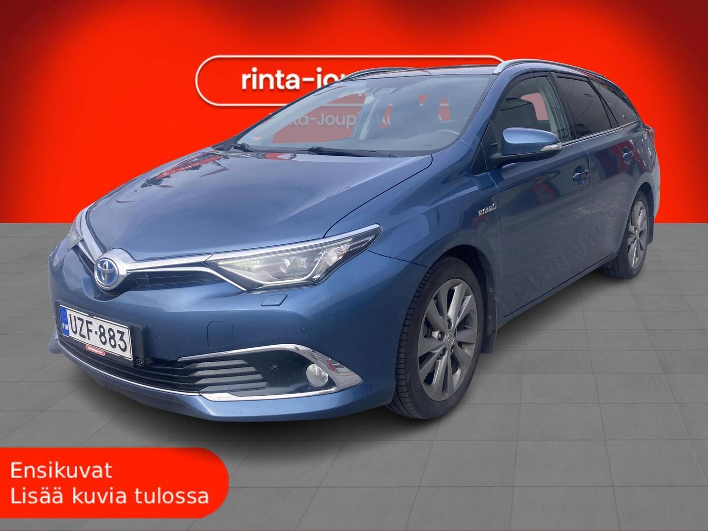 TOYOTA Auris 2015