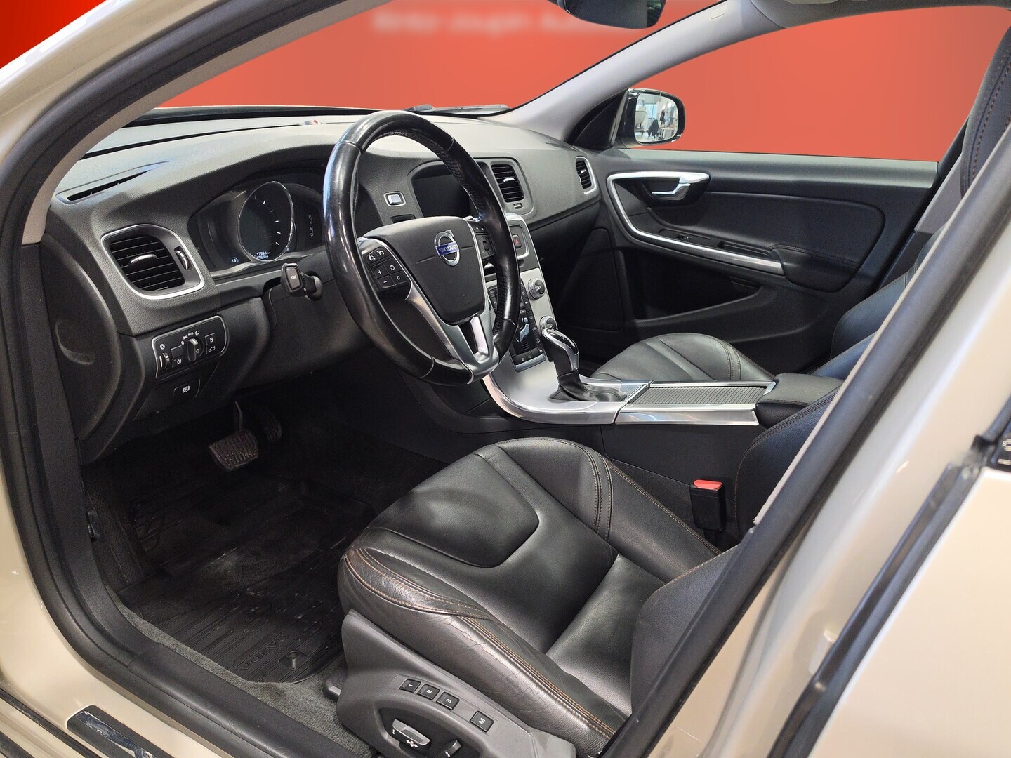VOLVO V60 Cross Country 2016