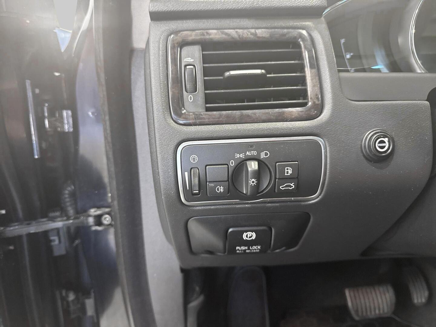 VOLVO S80 2015