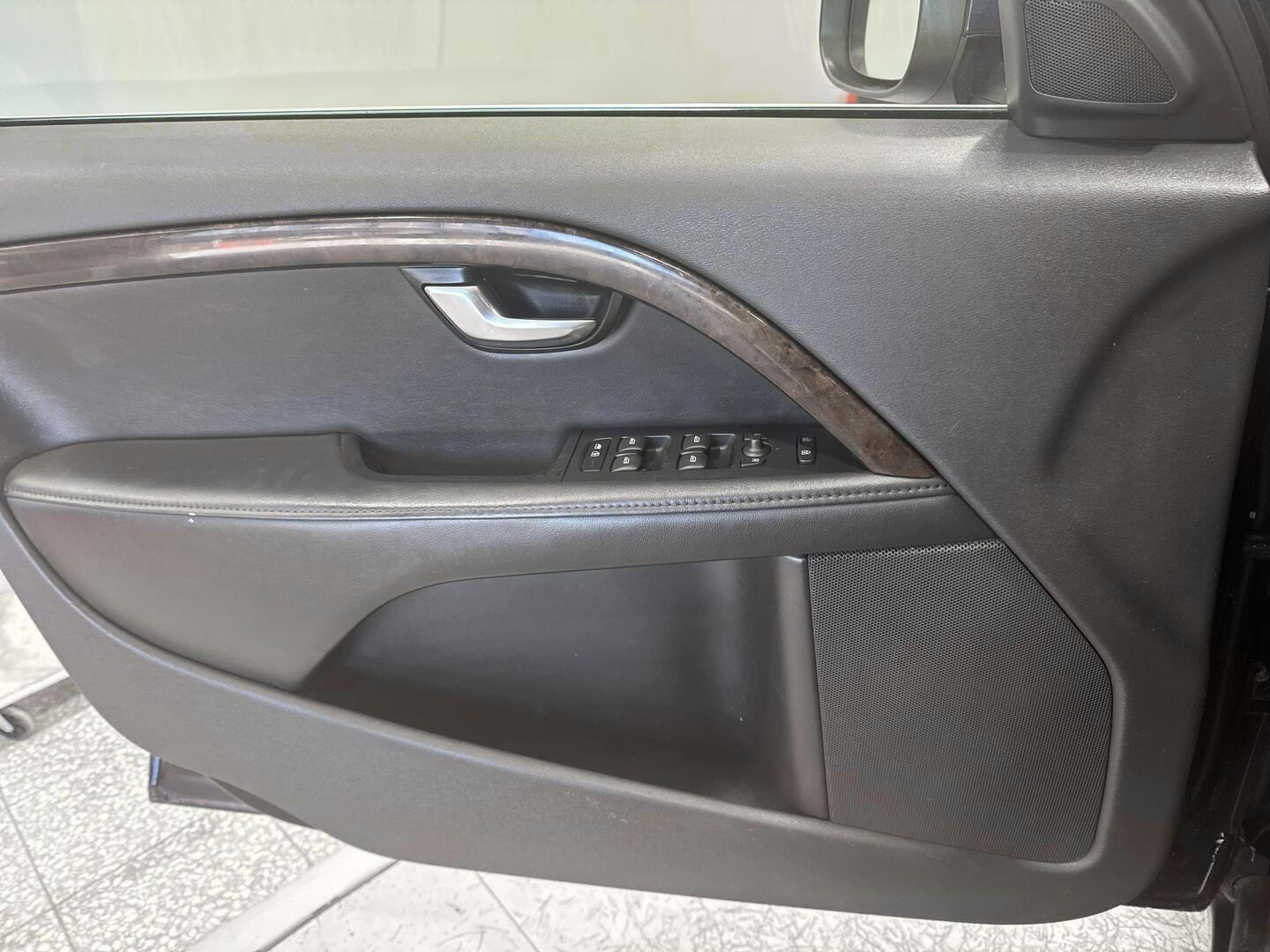 VOLVO S80 2015