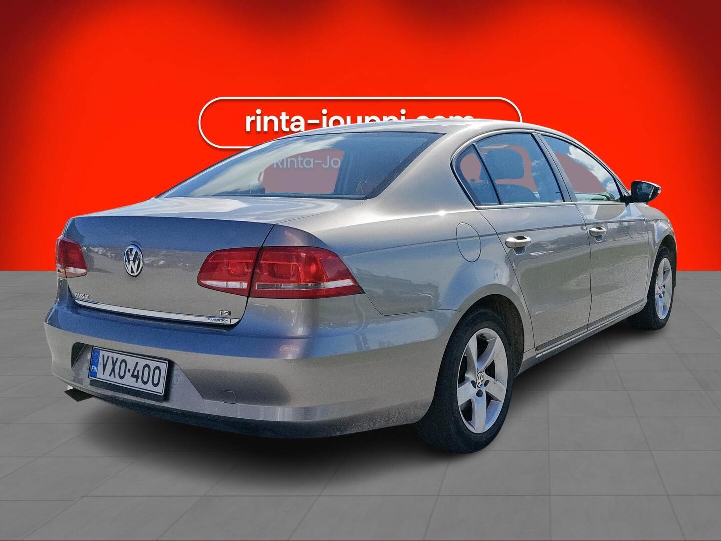 VOLKSWAGEN Passat 2013