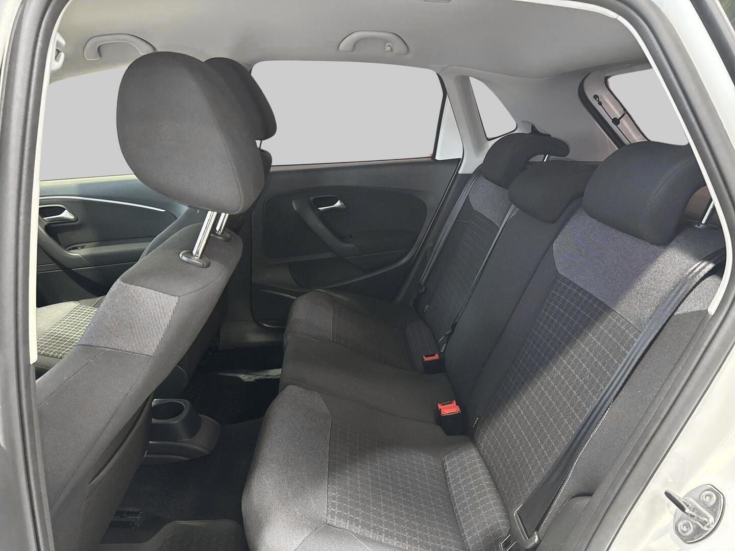 VOLKSWAGEN Polo 2017