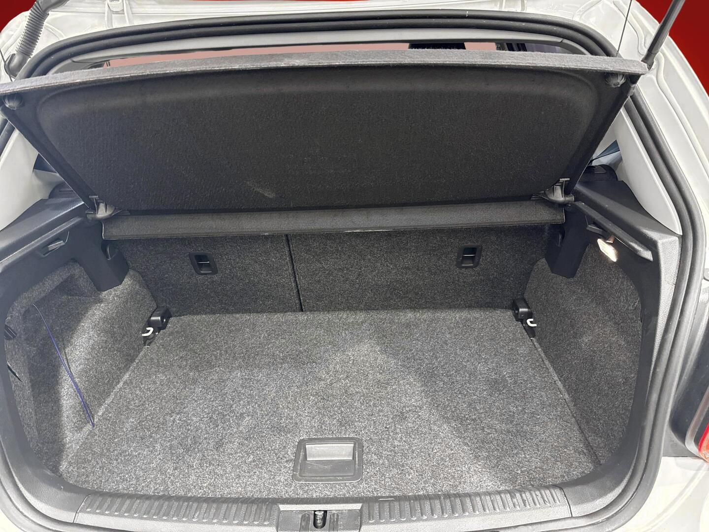 VOLKSWAGEN Polo 2017