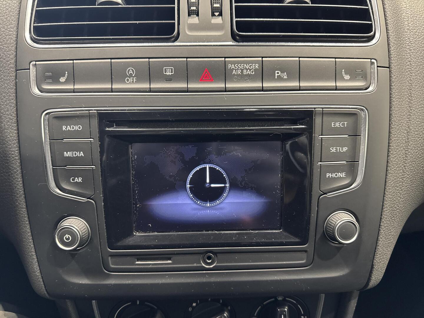 VOLKSWAGEN Polo 2017