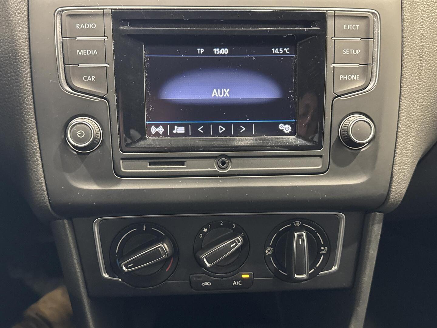 VOLKSWAGEN Polo 2017