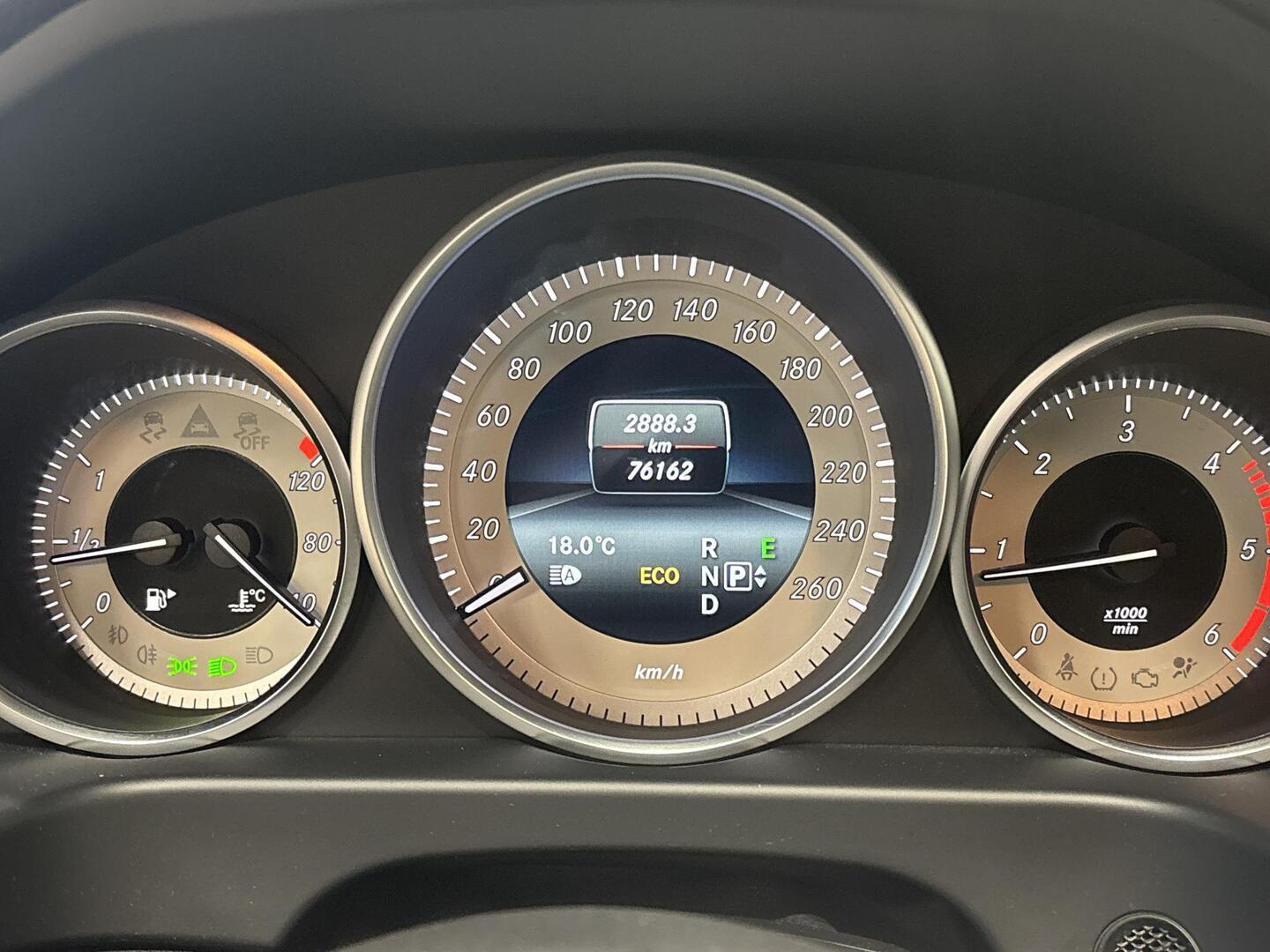 MERCEDES-BENZ E 2015