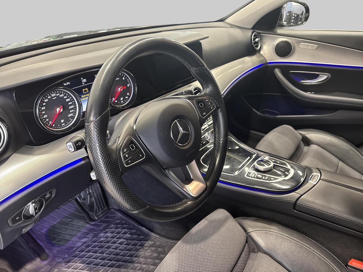 MERCEDES-BENZ E 2018