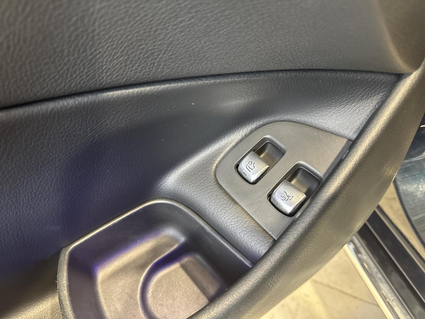 MERCEDES-BENZ E 2018