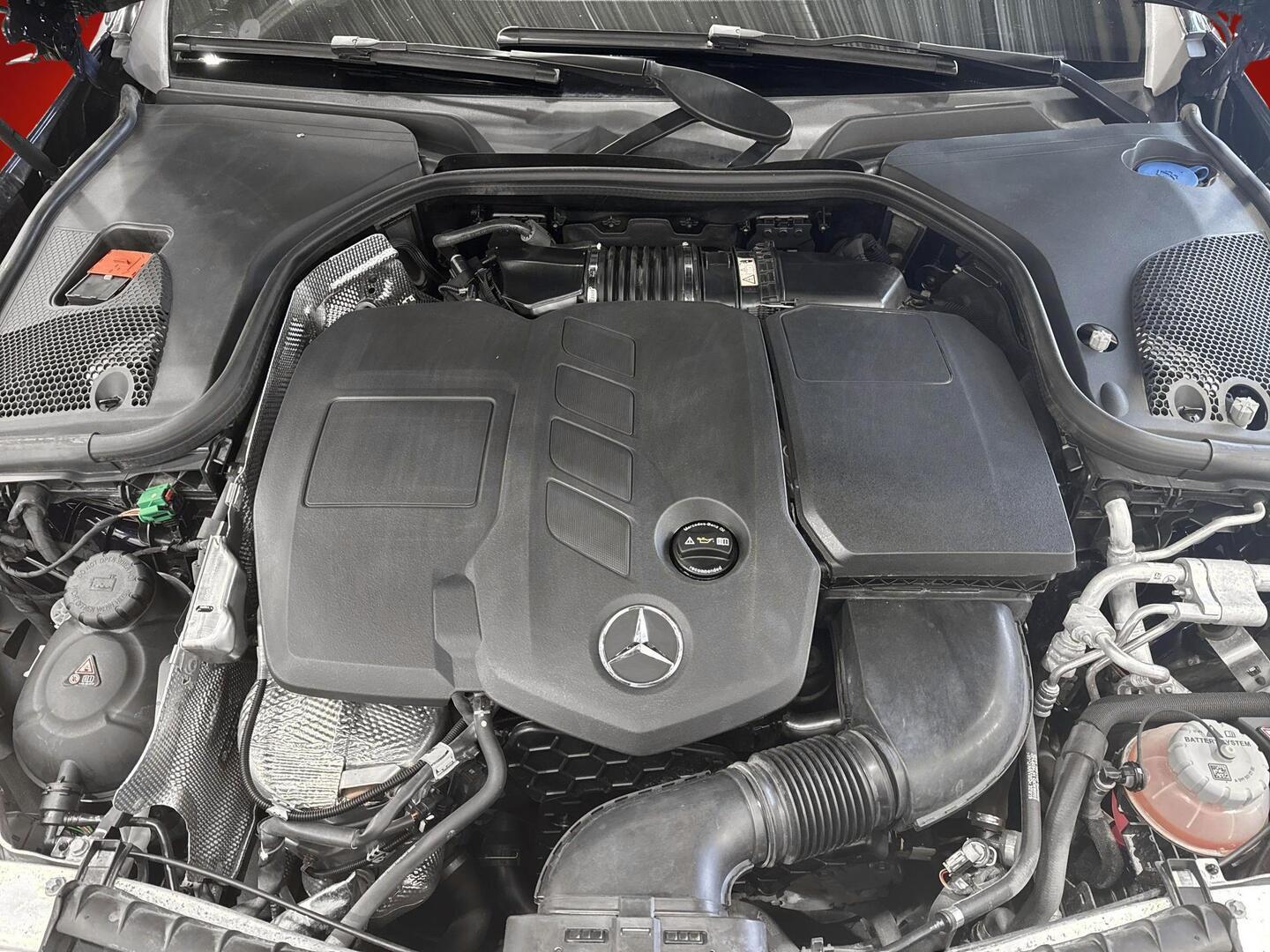 MERCEDES-BENZ E 2019