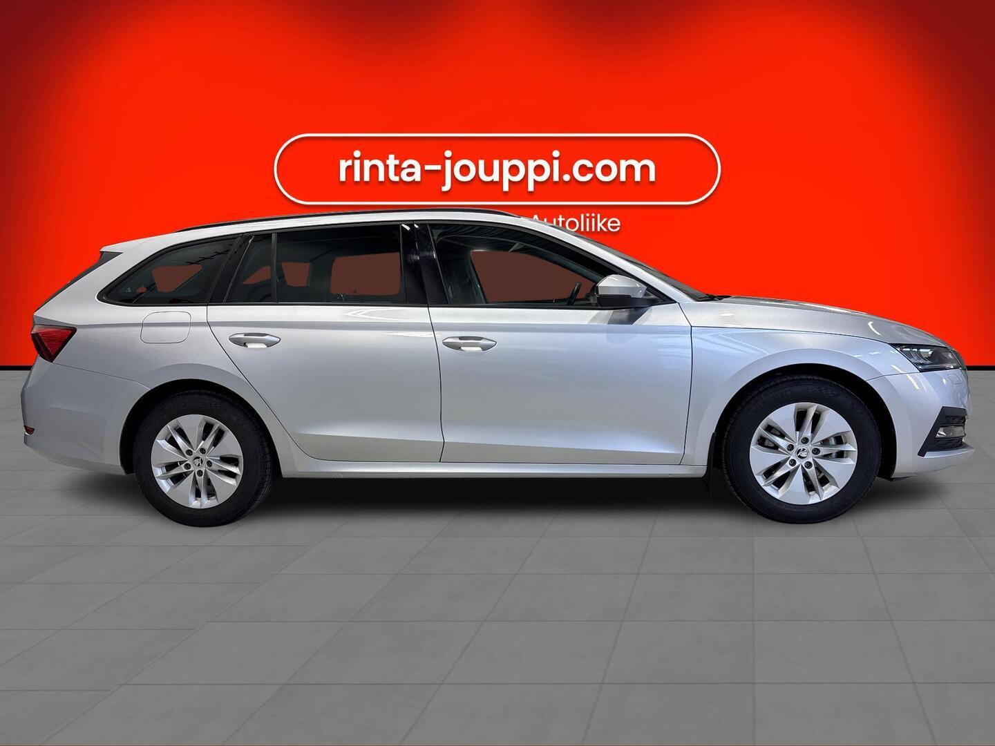SKODA OCTAVIA 2024