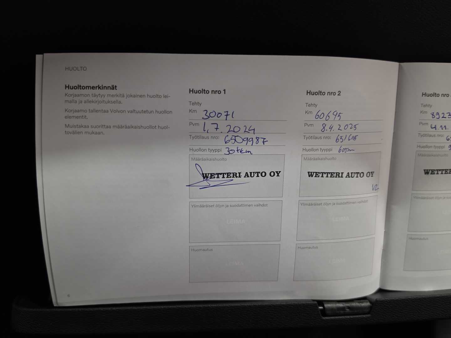 VOLVO XC40 2024