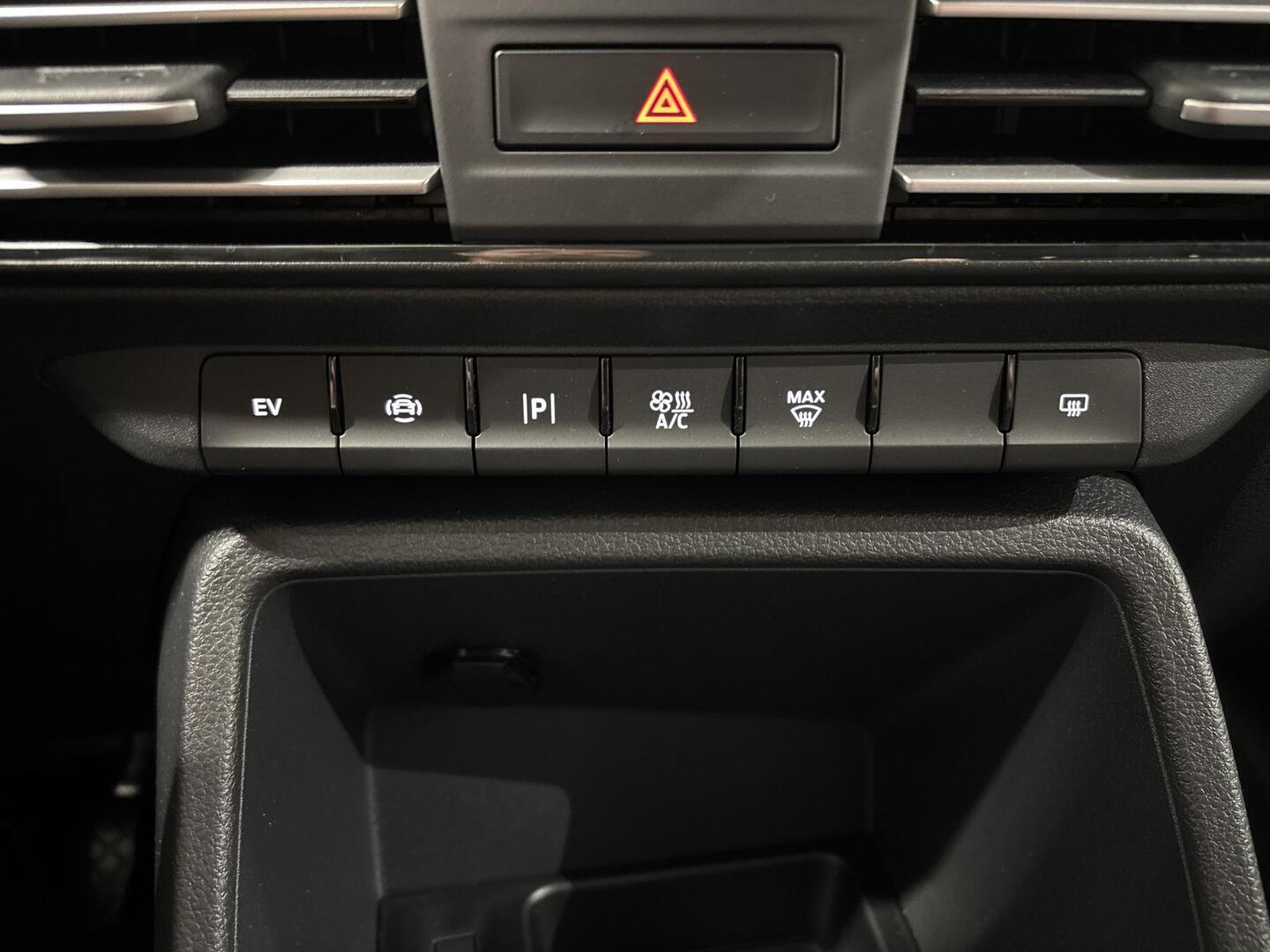 FORD Transit Connect 2025