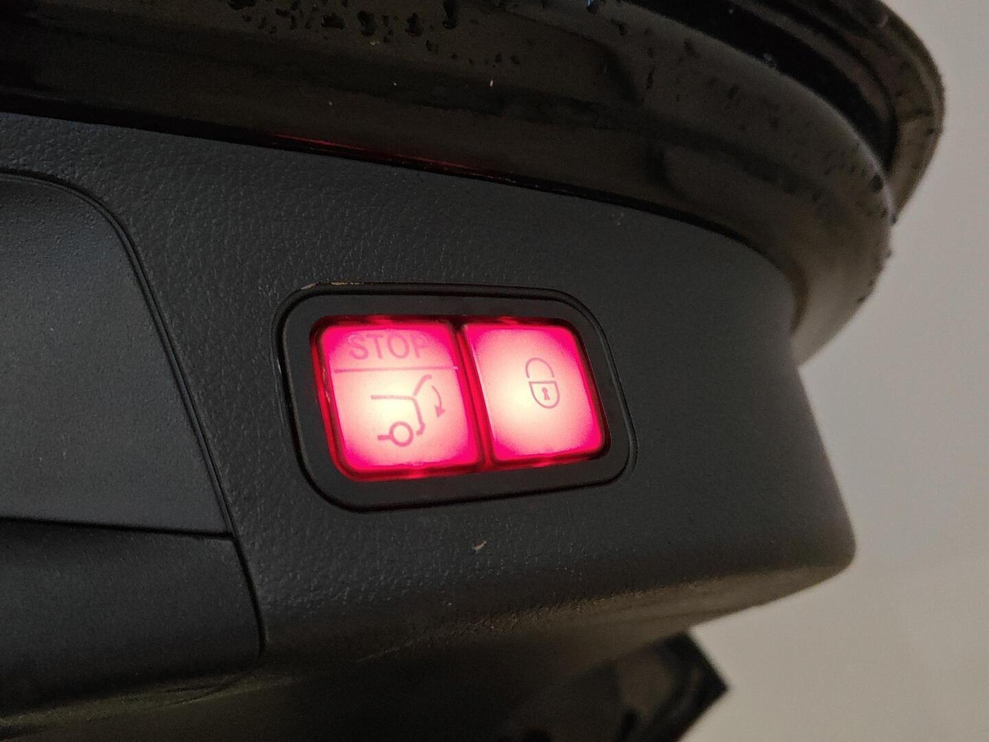 MERCEDES-BENZ EQA 2021