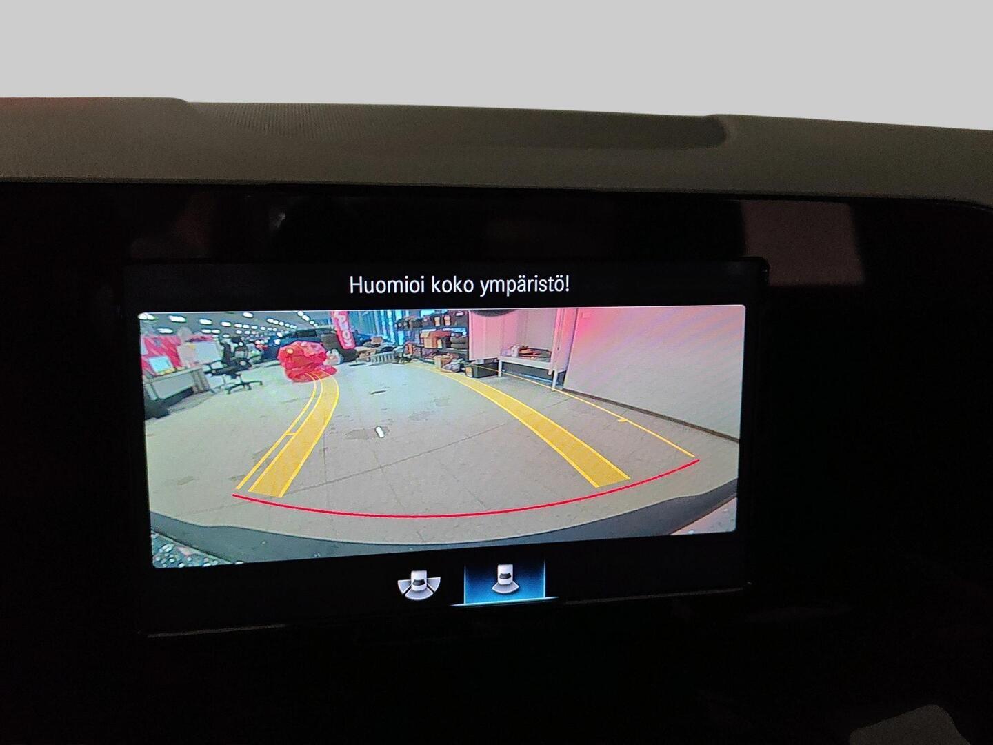 MERCEDES-BENZ EQA 2021