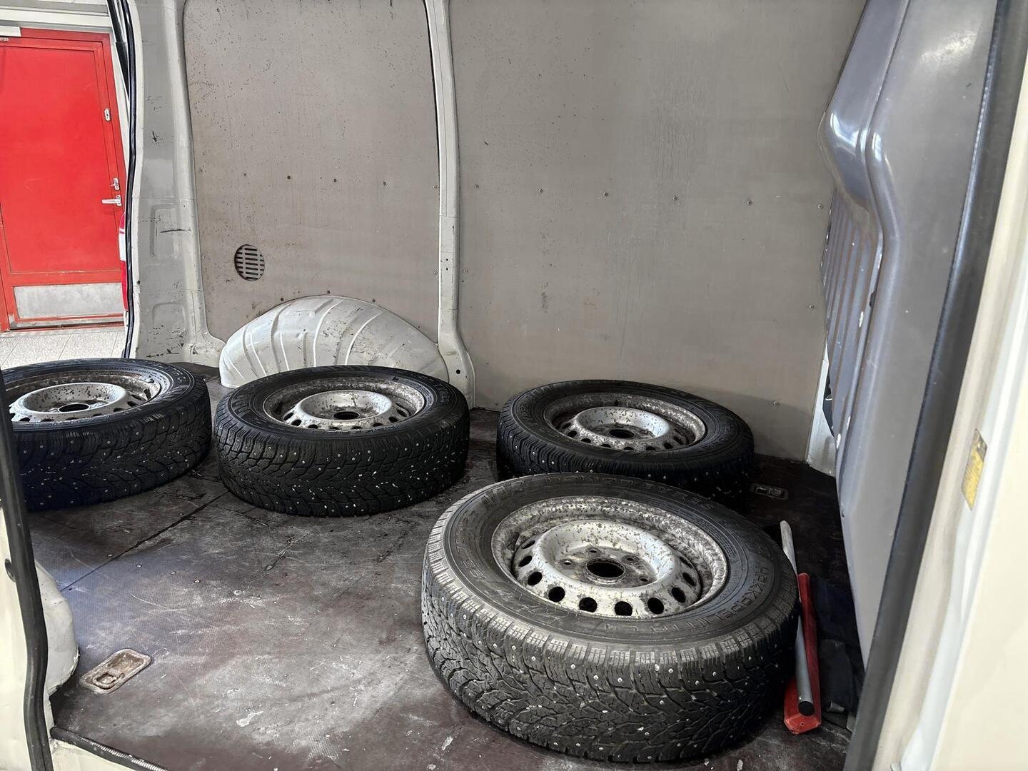 TOYOTA Hiace 2008