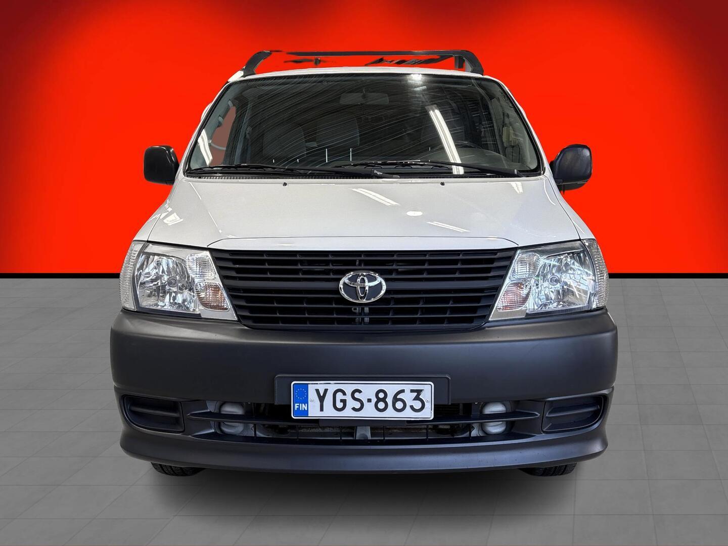 TOYOTA Hiace 2008
