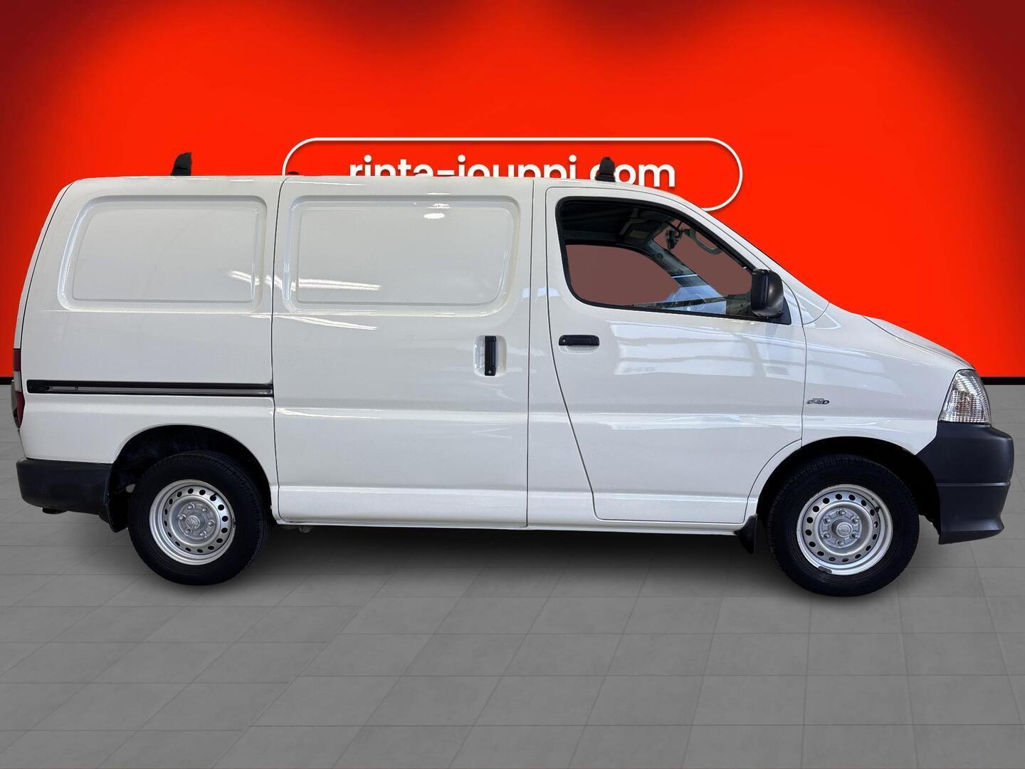 TOYOTA Hiace 2008
