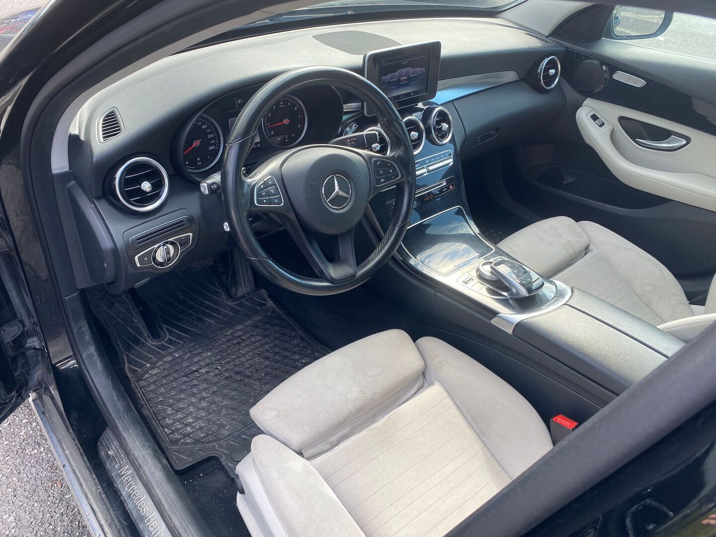 MERCEDES-BENZ C 2015