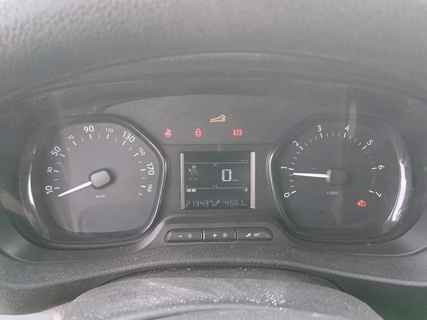 PEUGEOT Expert 2018