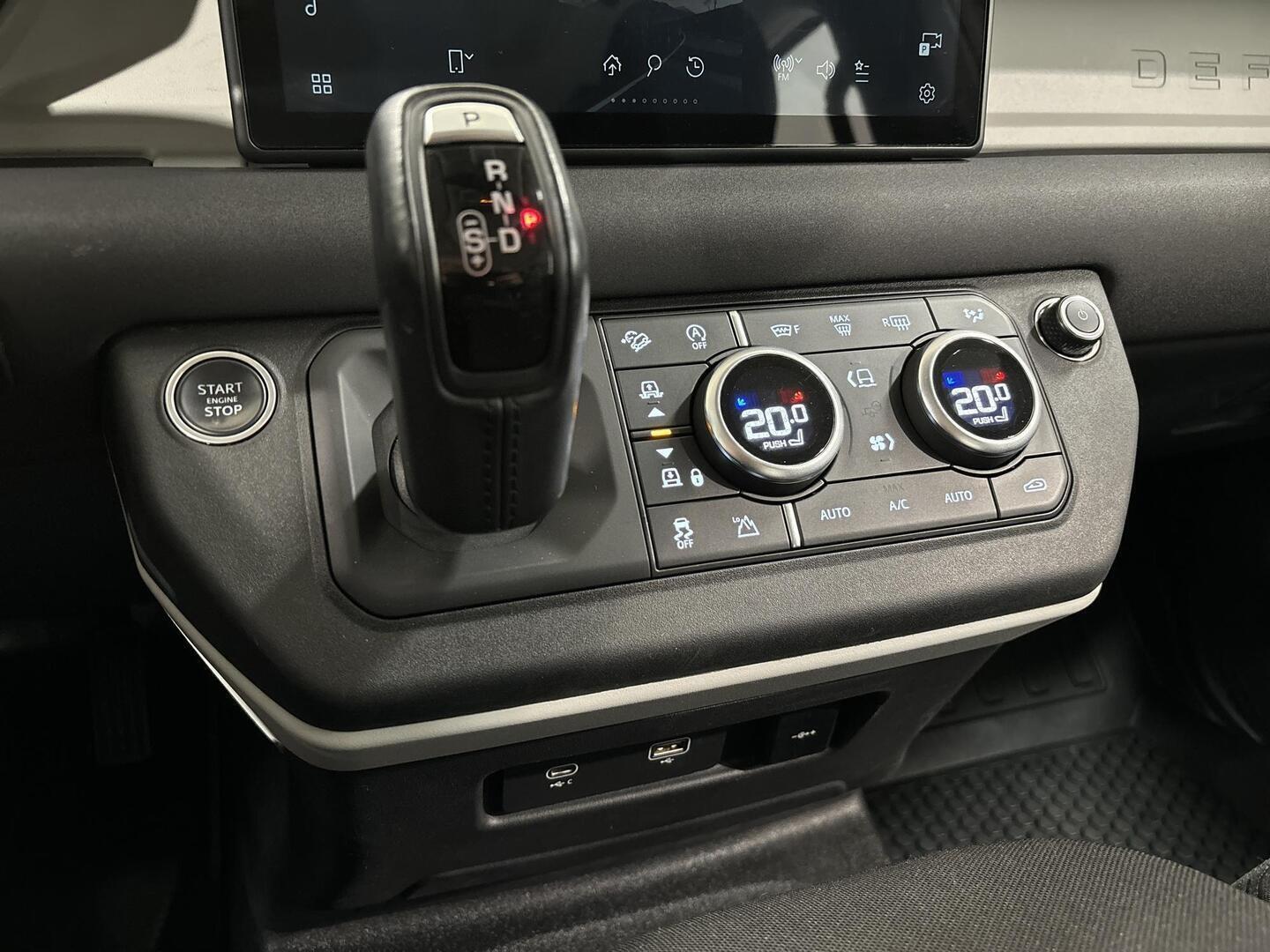 LAND ROVER Defender 2022