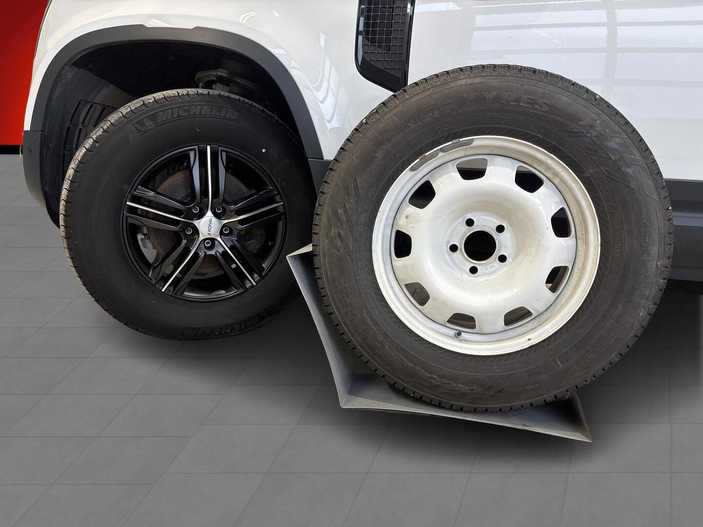 LAND ROVER Defender 2022