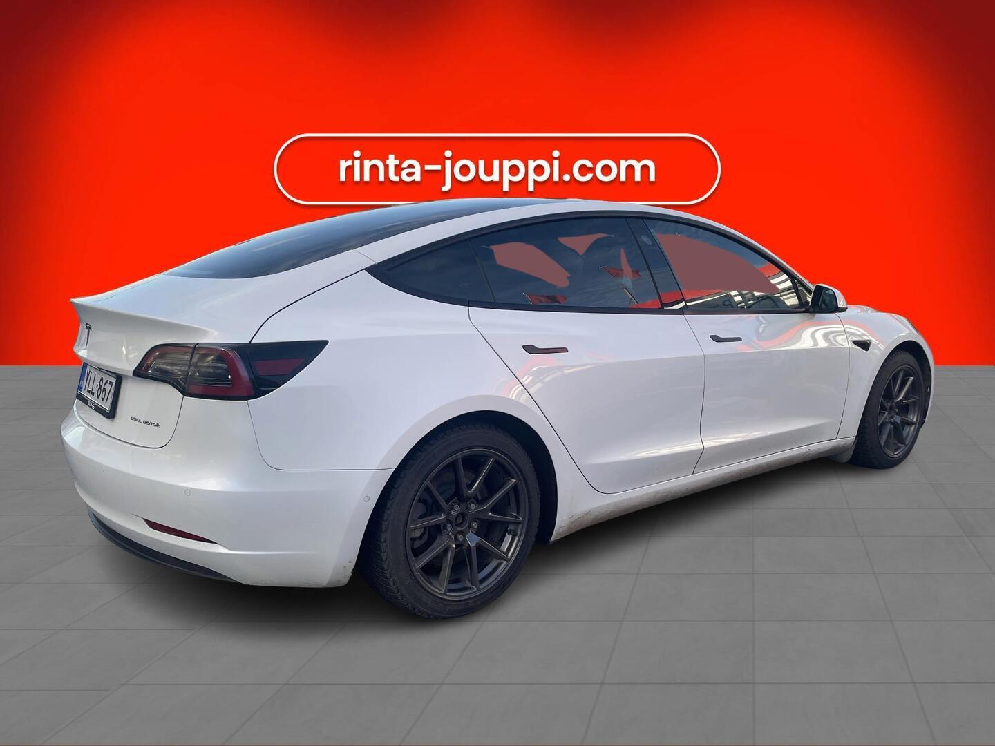 TESLA Model 3 2021