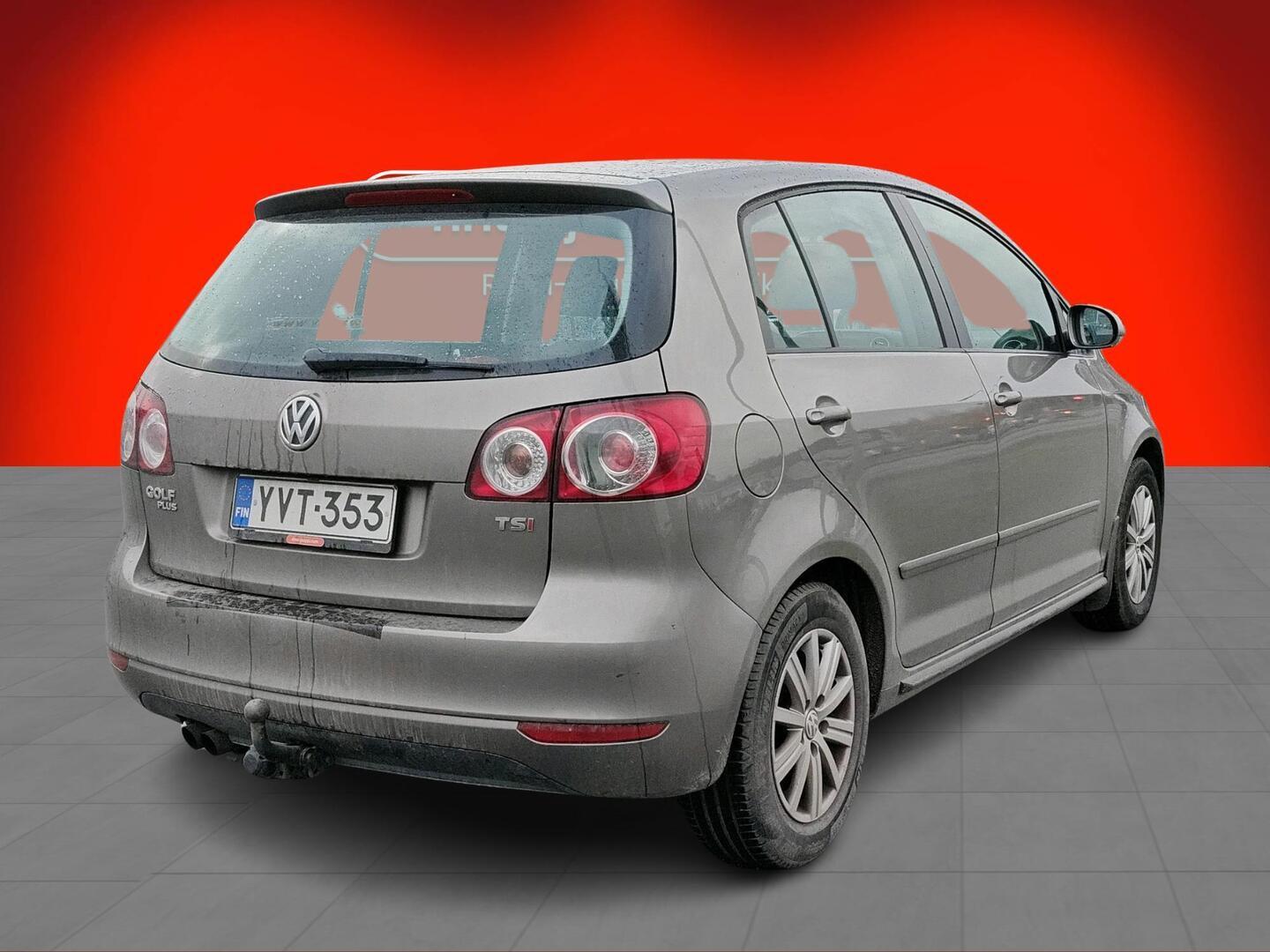 VOLKSWAGEN Golf Plus 2011