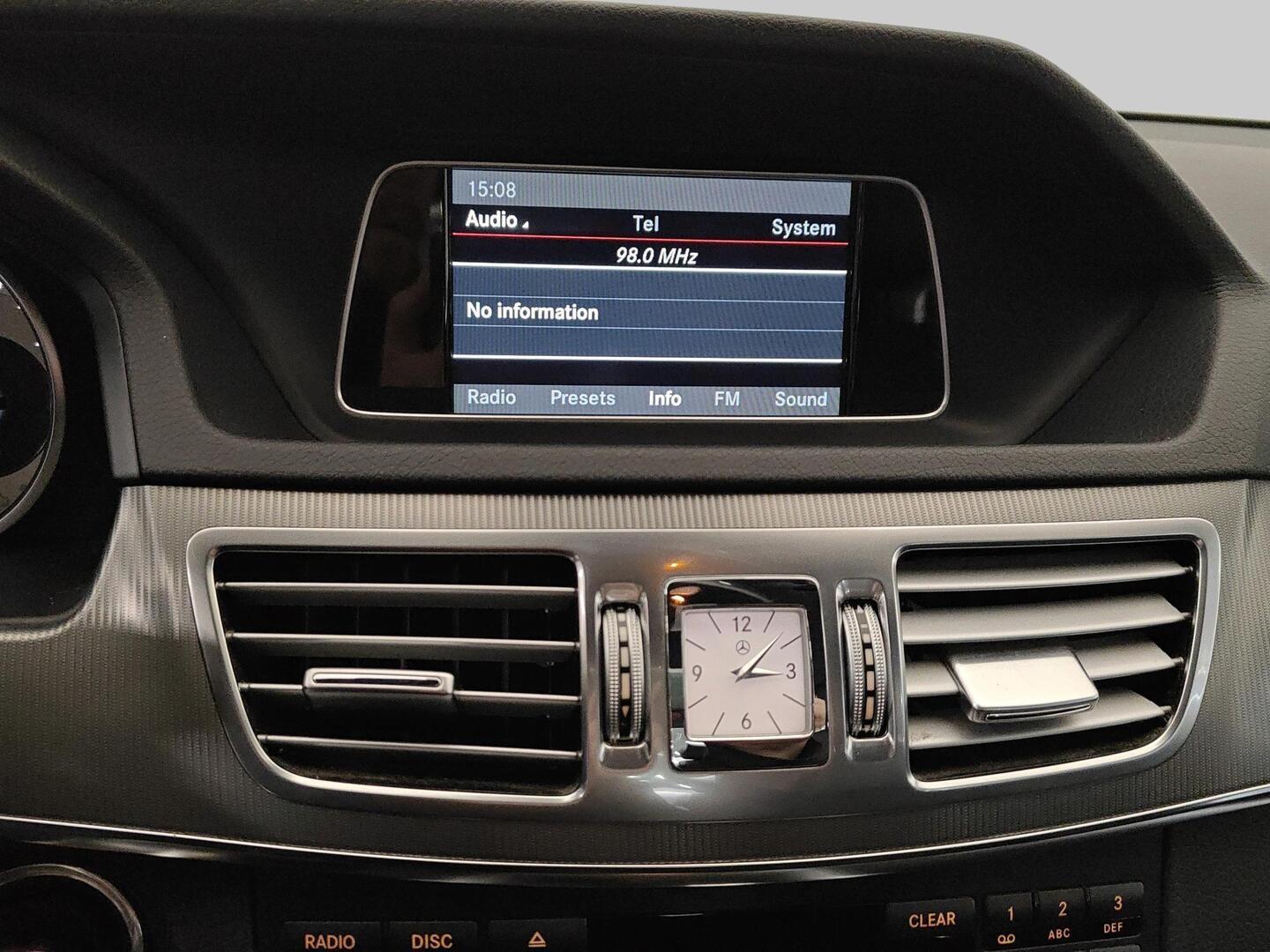 MERCEDES-BENZ E 2013