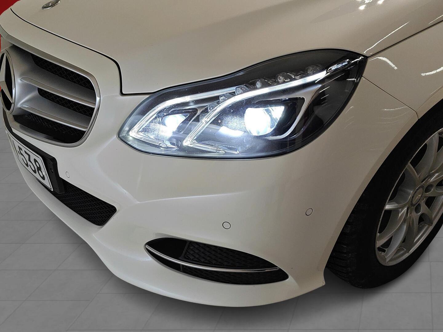 MERCEDES-BENZ E 2013