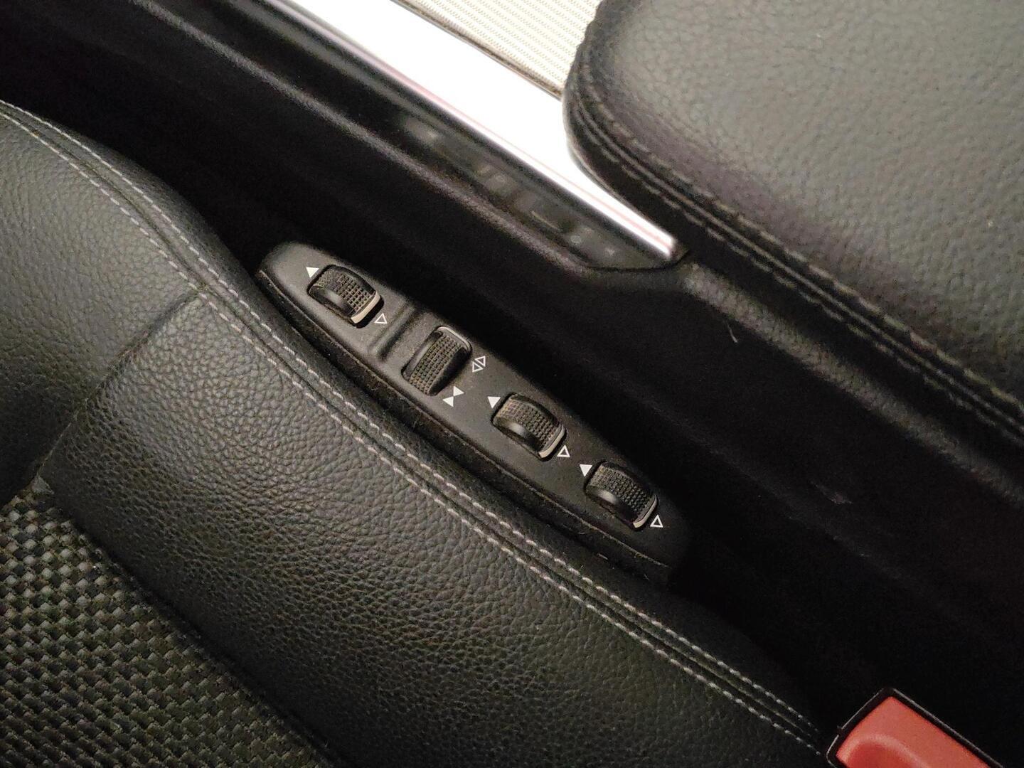 MERCEDES-BENZ E 2013