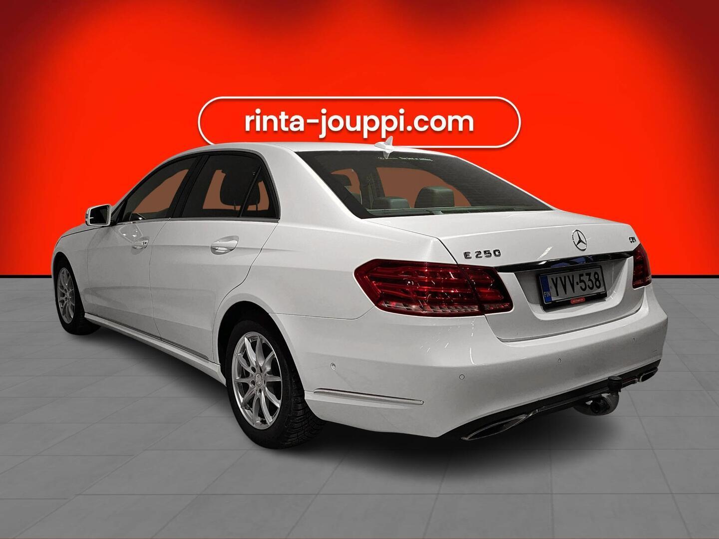 MERCEDES-BENZ E 2013