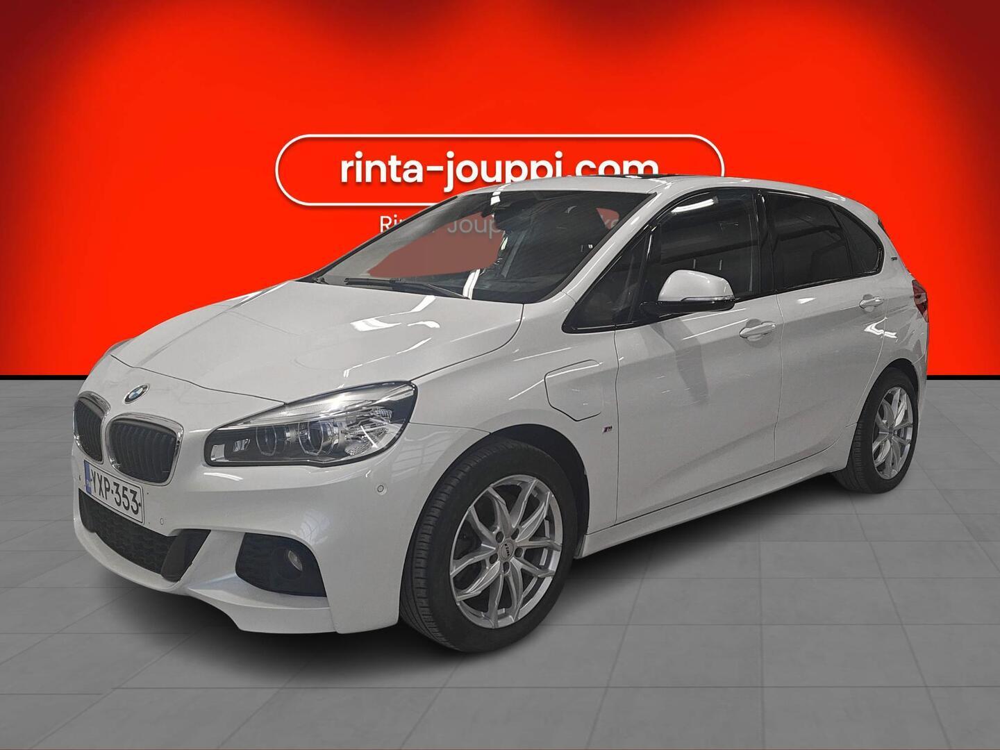 BMW 225 2018