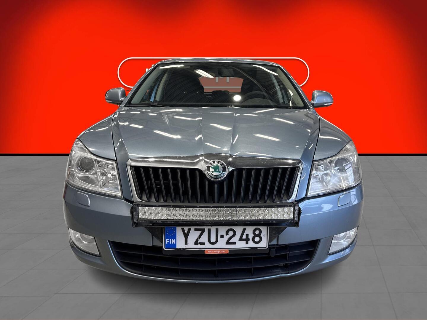 SKODA Octavia 2011