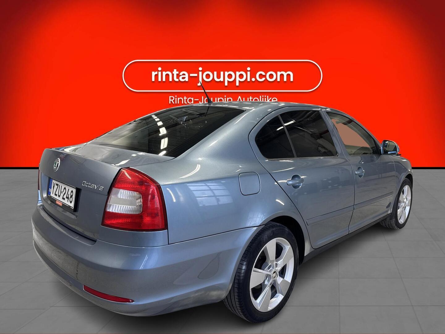 SKODA Octavia 2011