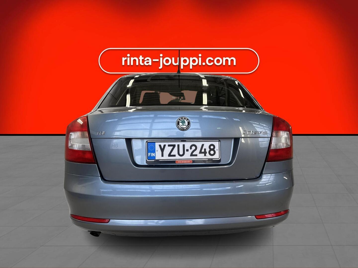 SKODA Octavia 2011