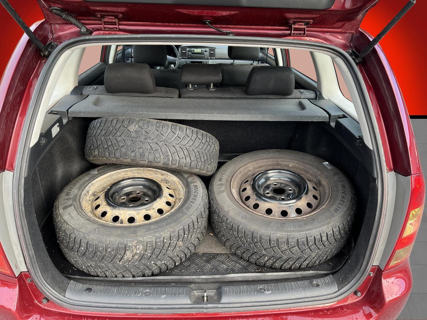 TOYOTA Corolla 2005