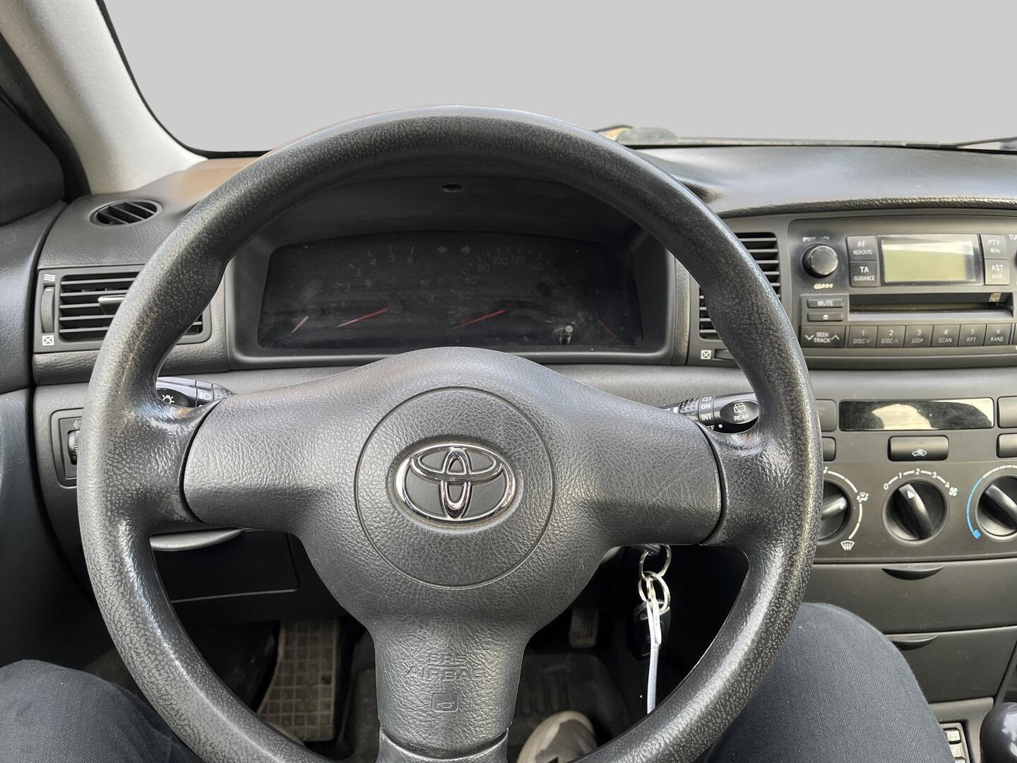 TOYOTA Corolla 2005