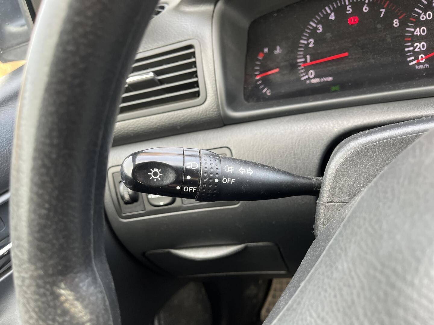 TOYOTA Corolla 2005